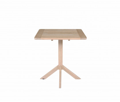 Quadratischer Tisch aus Teakholz 70 × 70 cm