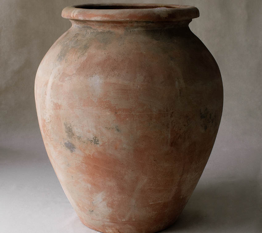 Iconic: the Orcio Toscano Liscio jars