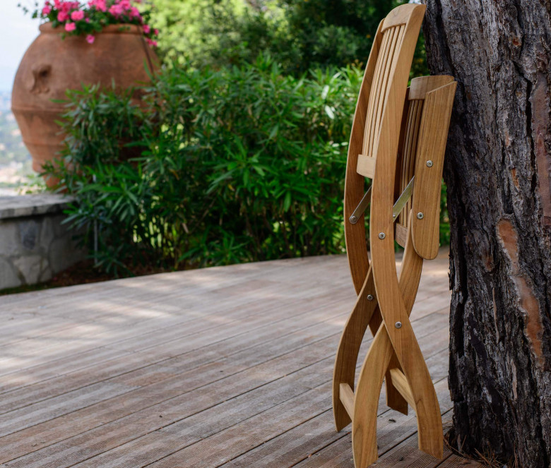 Teak folding chair