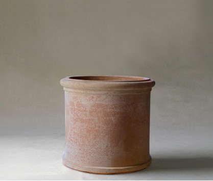 Circolare terracotta pot Circolare terracotta pot