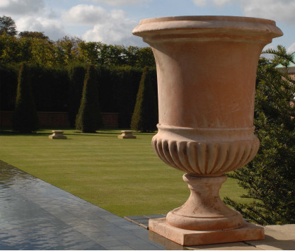 Vanvitelli terracotta pot Vanvitelli terracotta pot