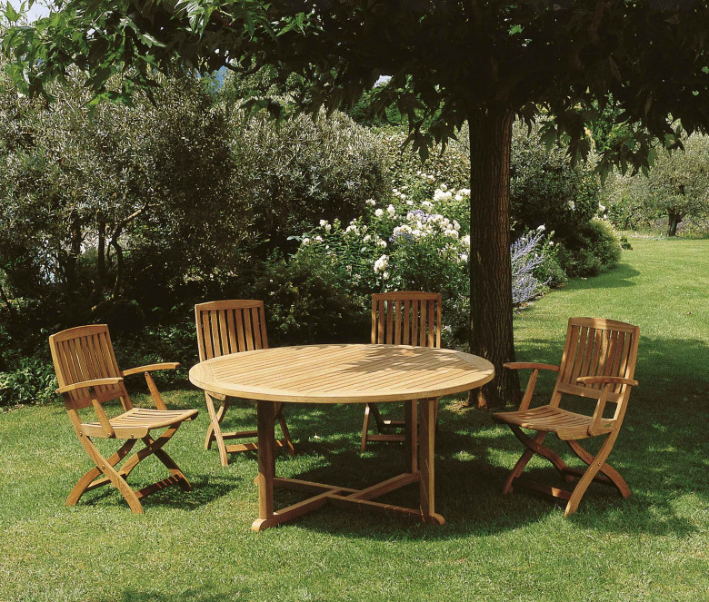 Round teak table Ø 150 cm