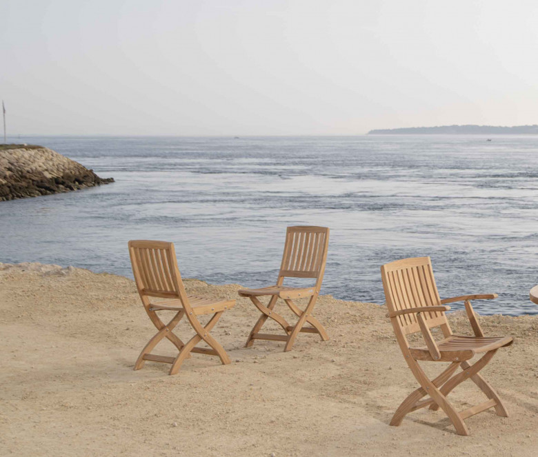 Teak folding chair