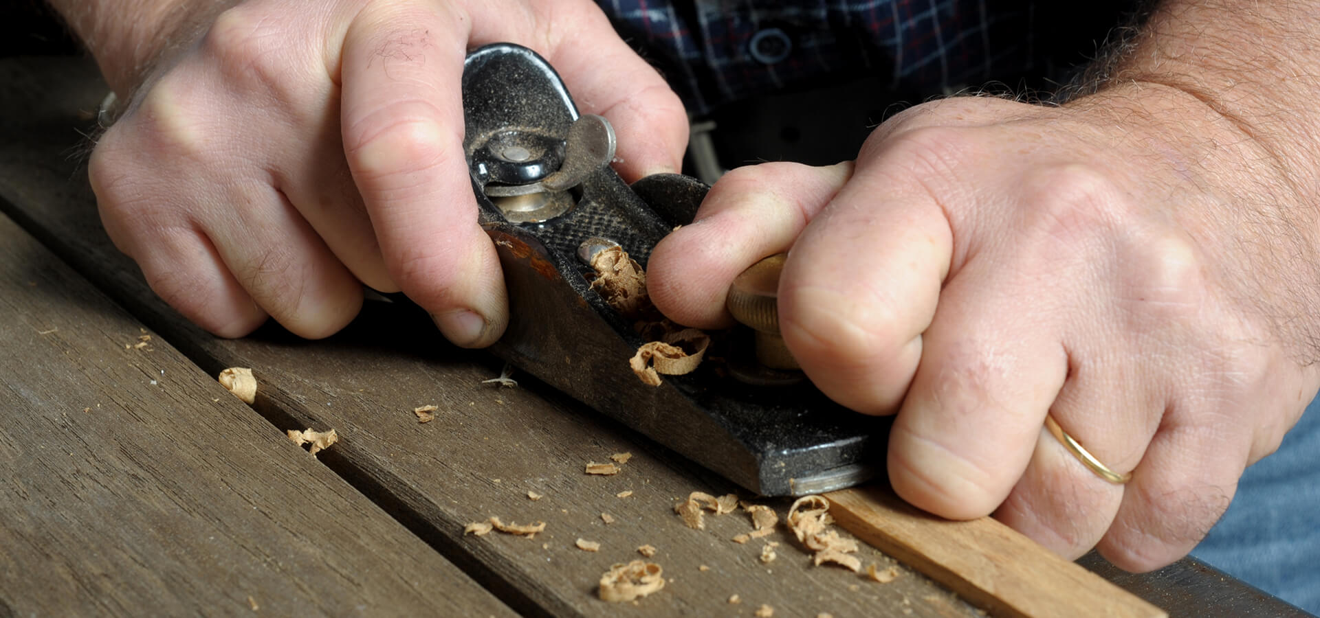 How to maintain teak