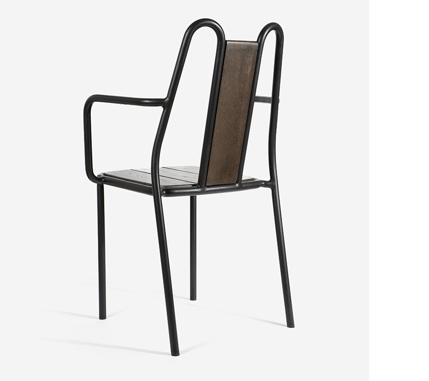 How did you come up with the distinctive form for the backrest?