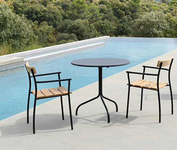 Protective cover for Cicala table