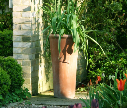 Pot en terre cuite Cono Alto Pot en terre cuite Cono Alto