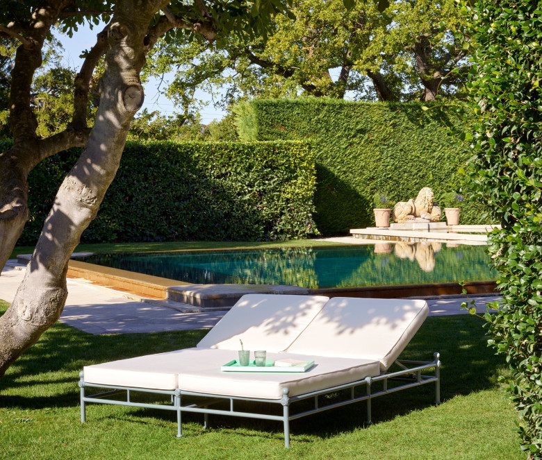 Lit de repos 2 places en aluminium bleu 1800