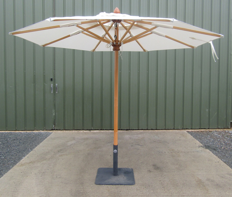 PARASOL rond 3m - MODELE EXPO