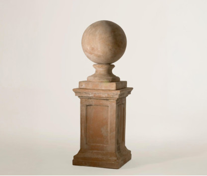 Sphère en terre cuite