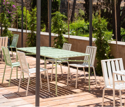 Table carrée en inox - Vert