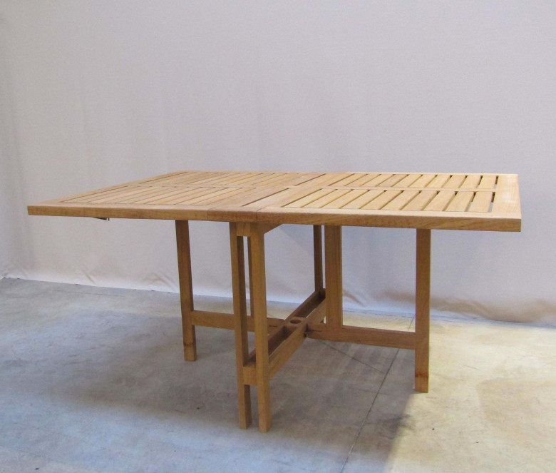 TABLE PLIANTE COPACABANA - MODELE EXPO