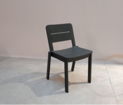 CHAISE EMPILABLE CLUBHOUSE - MODELE EXPO