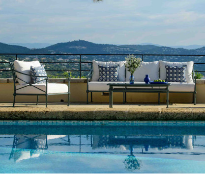 Tavolino basso rettangolare in alluminio - BLU Tavolino basso rettangolare in alluminio - BLU