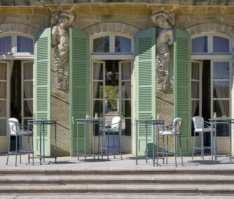 Sgabello 1800 da bar in alluminio