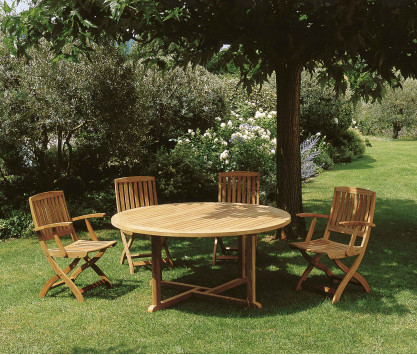 Tavolo rotonda Ø 150 cm Tavolo rotonda Ø 150 cm