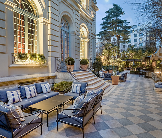 Uno scrigno sontuoso : Hotel Santo Mauro